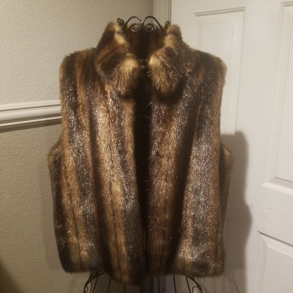 Valerie Stevens Jackets & Blazers - Valerie Stevens Faux Mink Fur Vest Size Large/XLarge  Gorgeous !